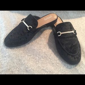VELVET LOAFERS